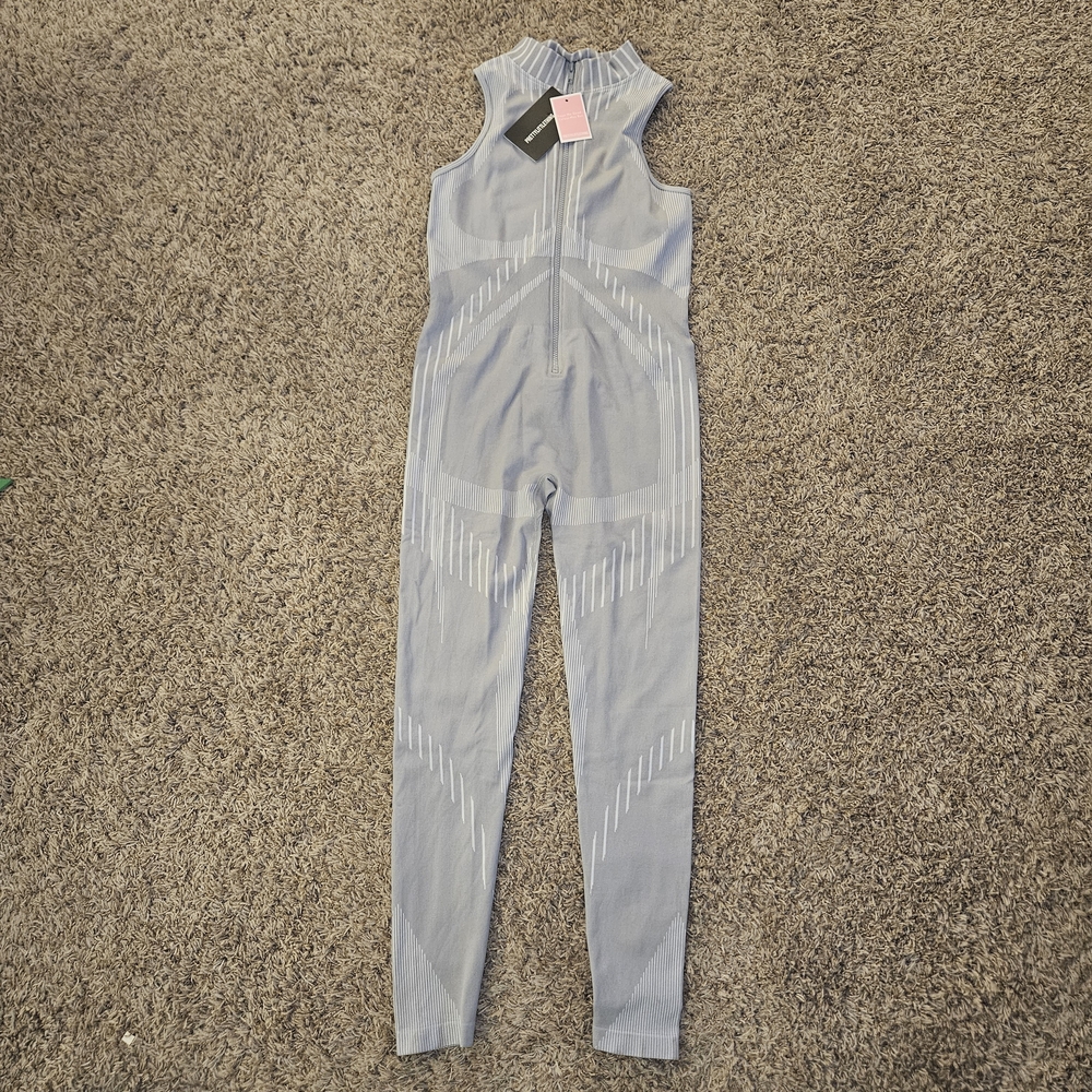 Pretty Little Thing Women's Gray Contour Zip Sport Jumpsuit Size L (UK) CNA4633